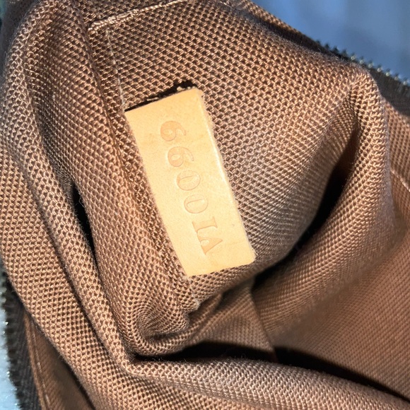 Authentic Louis Vuitton Odeon MM Monogram - Picture 7 of 16